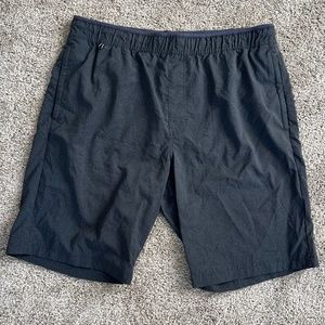 Voyager shorts Size XL